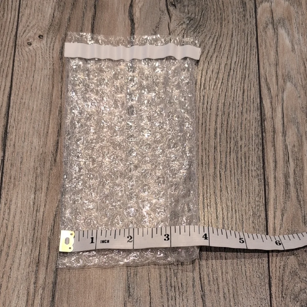 10 Bubble Wrap Bags Bundle 2 Sizes Self Sealing 5 of Each Size